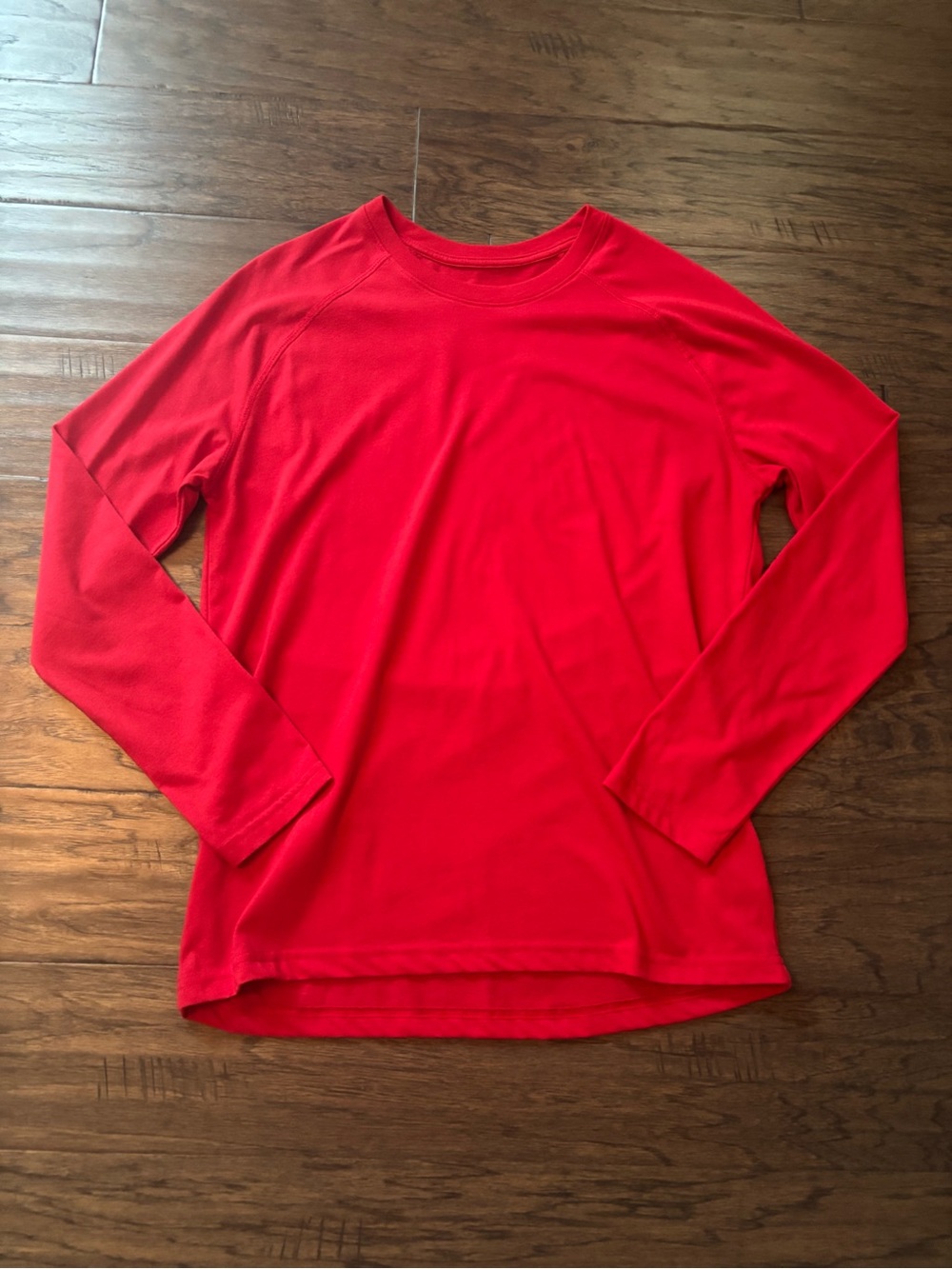 Men’s Red Athletic Works Performance Blend Long Sleeve - Size Small